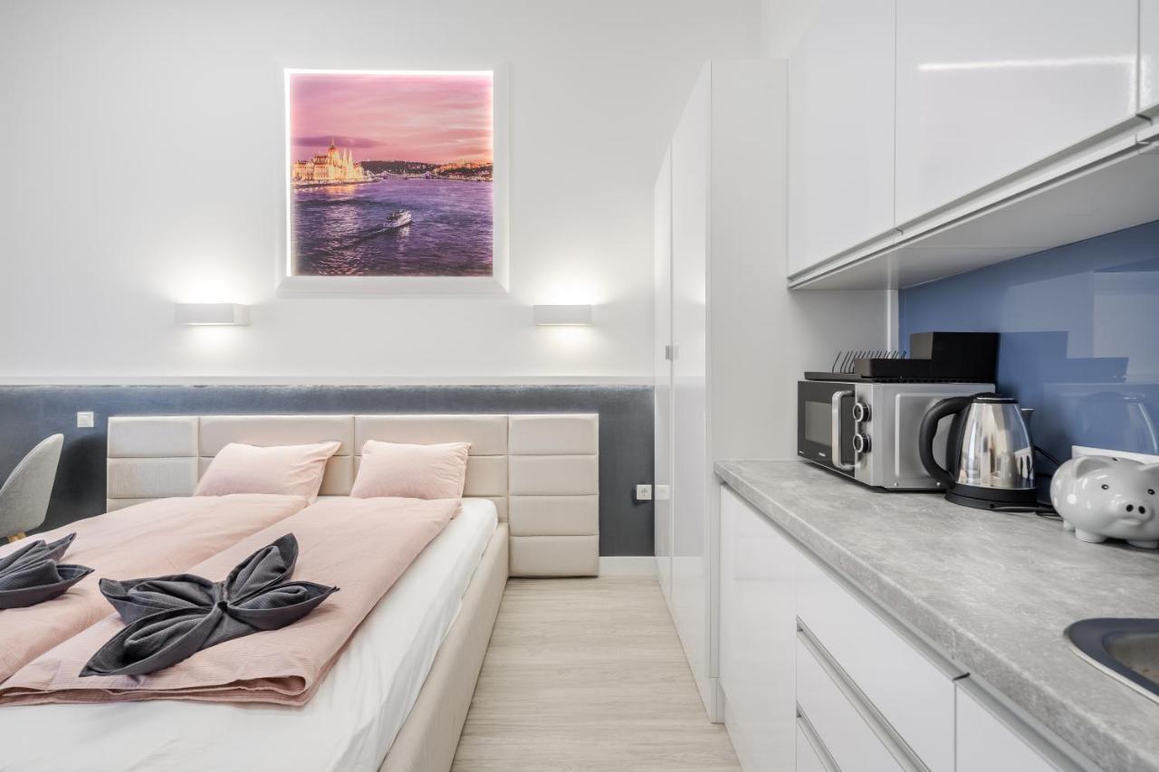 Elisabeth 50 * Budapest
